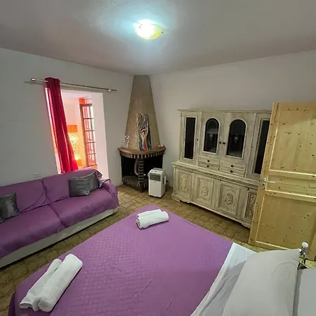 Séjour chez l'habitant Smeralda Room's Olbia
